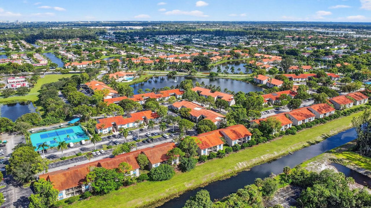 待售: $6,500,000 (0 贝兹, 0 浴室, 904 平方英尺)