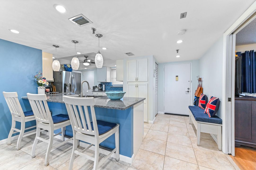 For Sale: $340,000 (3 beds, 2 baths, 1316 Square Feet)