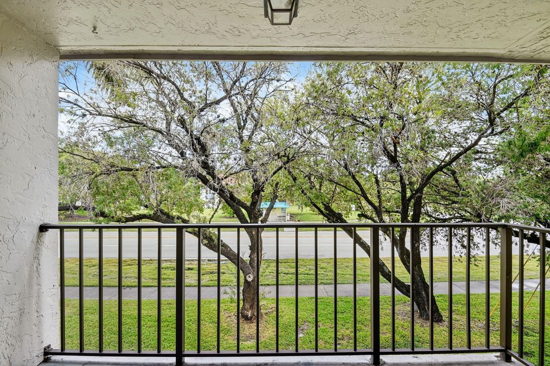 待售: $6,500,000 (0 贝兹, 0 浴室, 904 平方英尺)