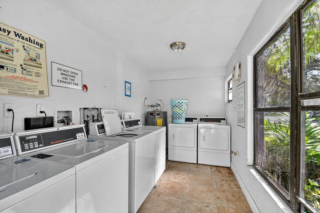 待售: $6,500,000 (0 贝兹, 0 浴室, 904 平方英尺)