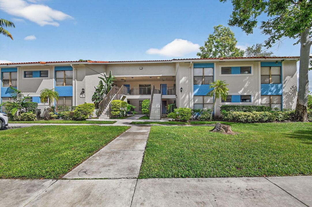 待售: $6,500,000 (0 贝兹, 0 浴室, 904 平方英尺)