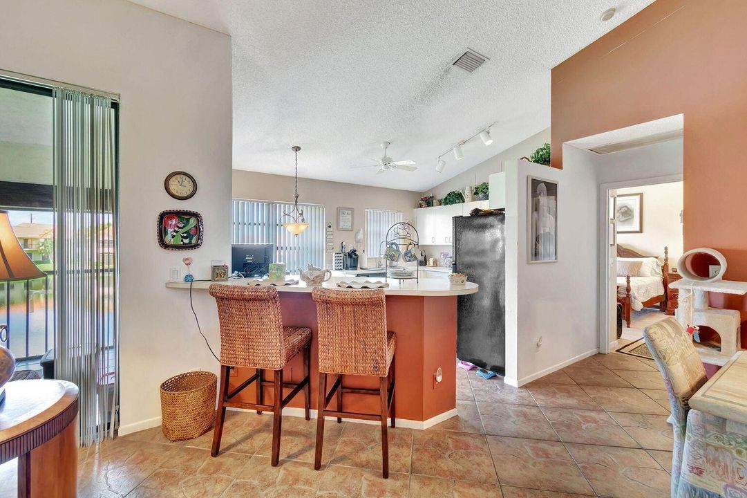 For Sale: $253,000 (3 beds, 2 baths, 1593 Square Feet)