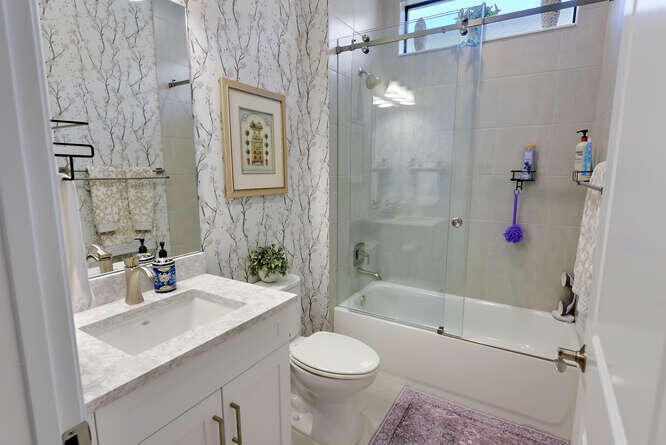 На продажу: $997,900 (3 спален, 3 ванн, 2554 Квадратных фут)