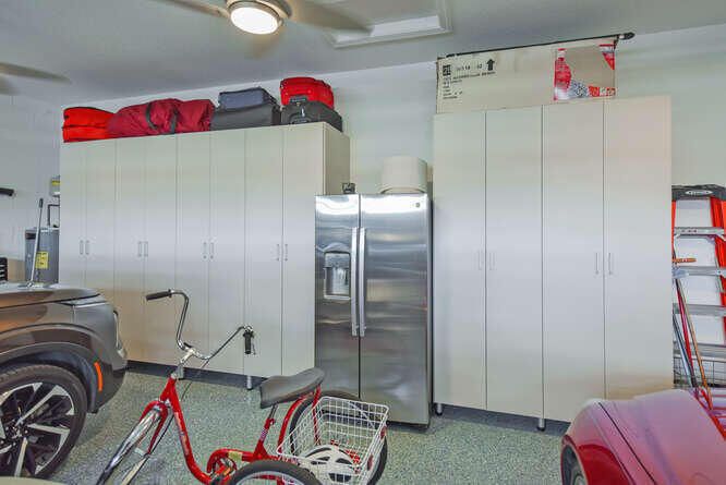 На продажу: $997,900 (3 спален, 3 ванн, 2554 Квадратных фут)