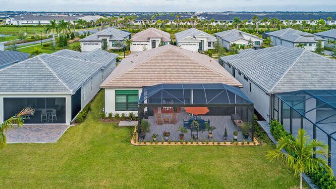 На продажу: $997,900 (3 спален, 3 ванн, 2554 Квадратных фут)