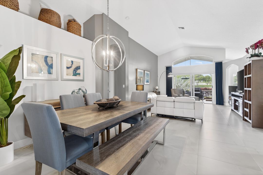 En Venta: $649,000 (3 camas, 2 baños, 1869 Pies cuadrados)