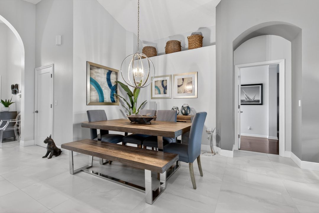 En Venta: $649,000 (3 camas, 2 baños, 1869 Pies cuadrados)