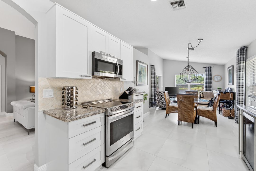 En Venta: $649,000 (3 camas, 2 baños, 1869 Pies cuadrados)