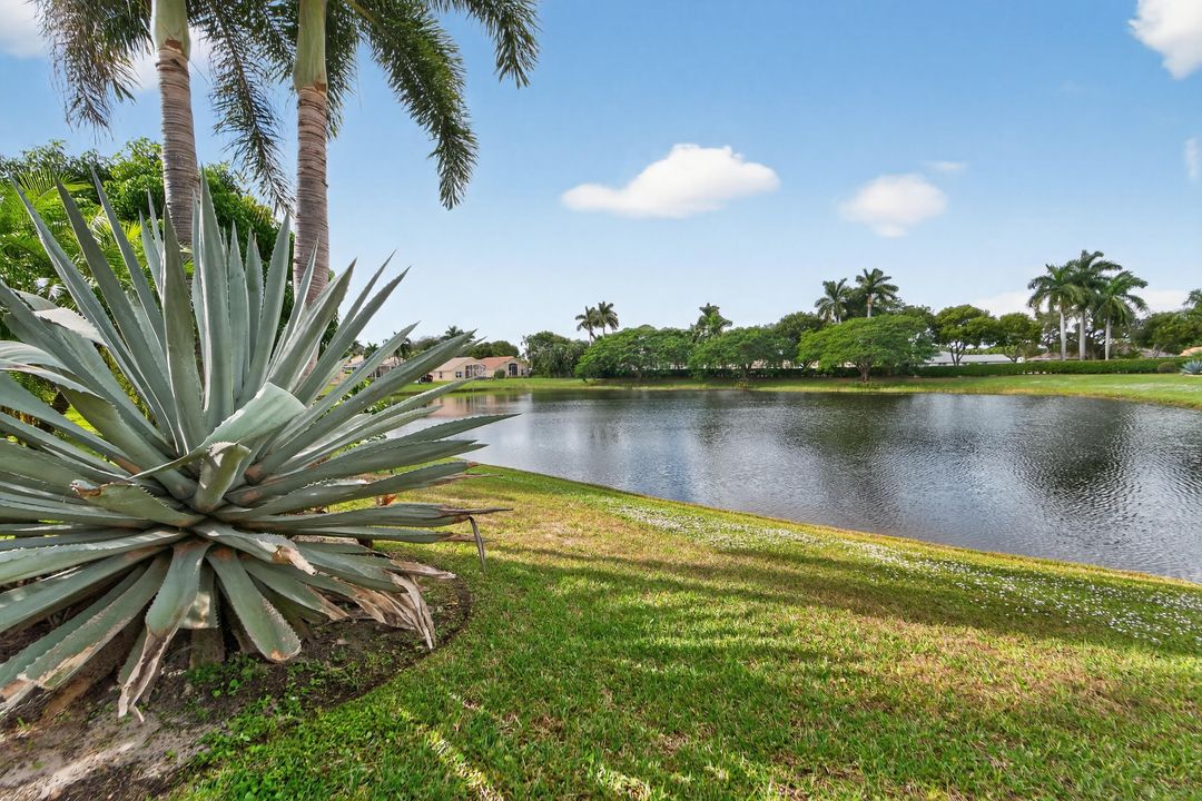 En Venta: $649,000 (3 camas, 2 baños, 1869 Pies cuadrados)