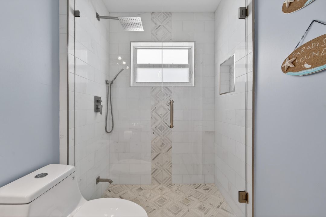 En Venta: $649,000 (3 camas, 2 baños, 1869 Pies cuadrados)