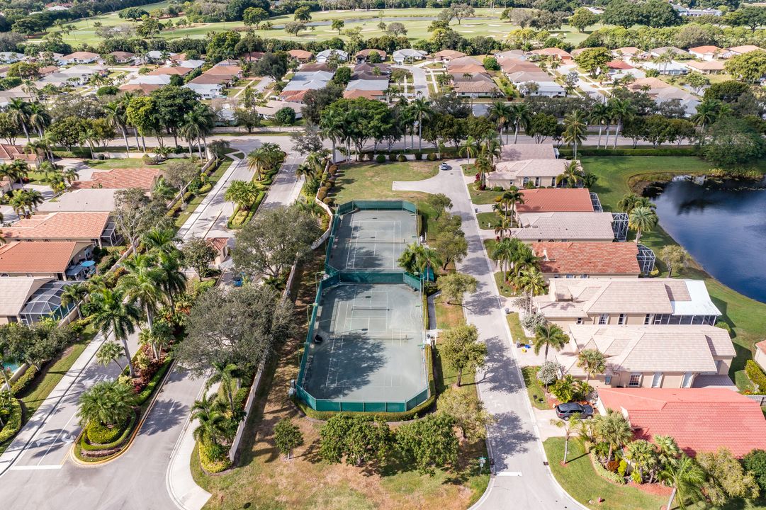 En Venta: $649,000 (3 camas, 2 baños, 1869 Pies cuadrados)