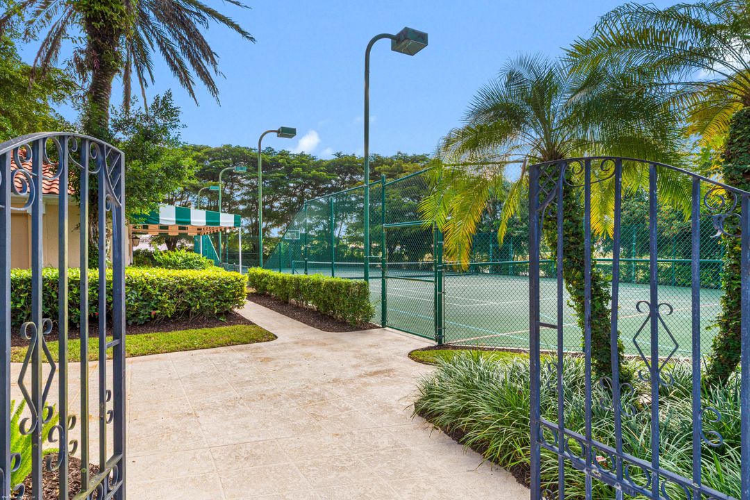 For Sale: $13,500,000 (11 beds, 13 baths, 9288 Square Feet)