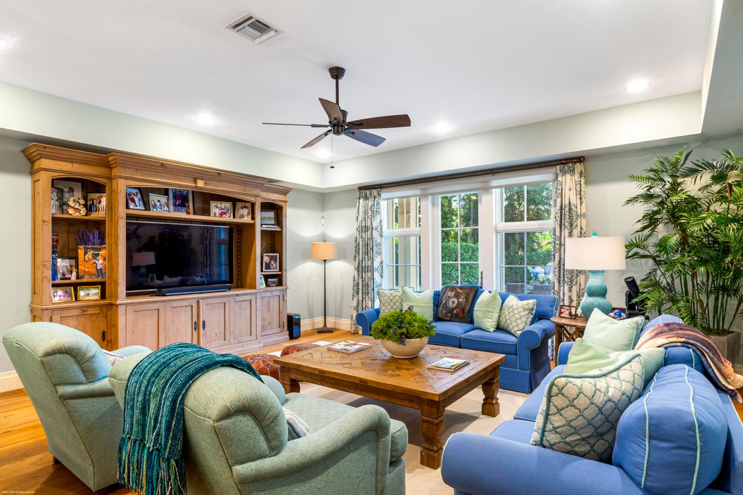 For Sale: $13,500,000 (11 beds, 13 baths, 9288 Square Feet)