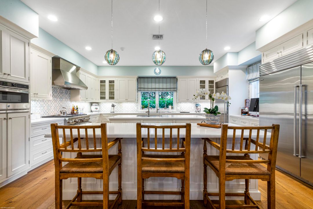 For Sale: $13,500,000 (11 beds, 13 baths, 9288 Square Feet)