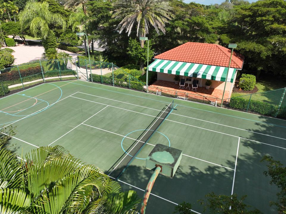 For Sale: $13,500,000 (11 beds, 13 baths, 9288 Square Feet)