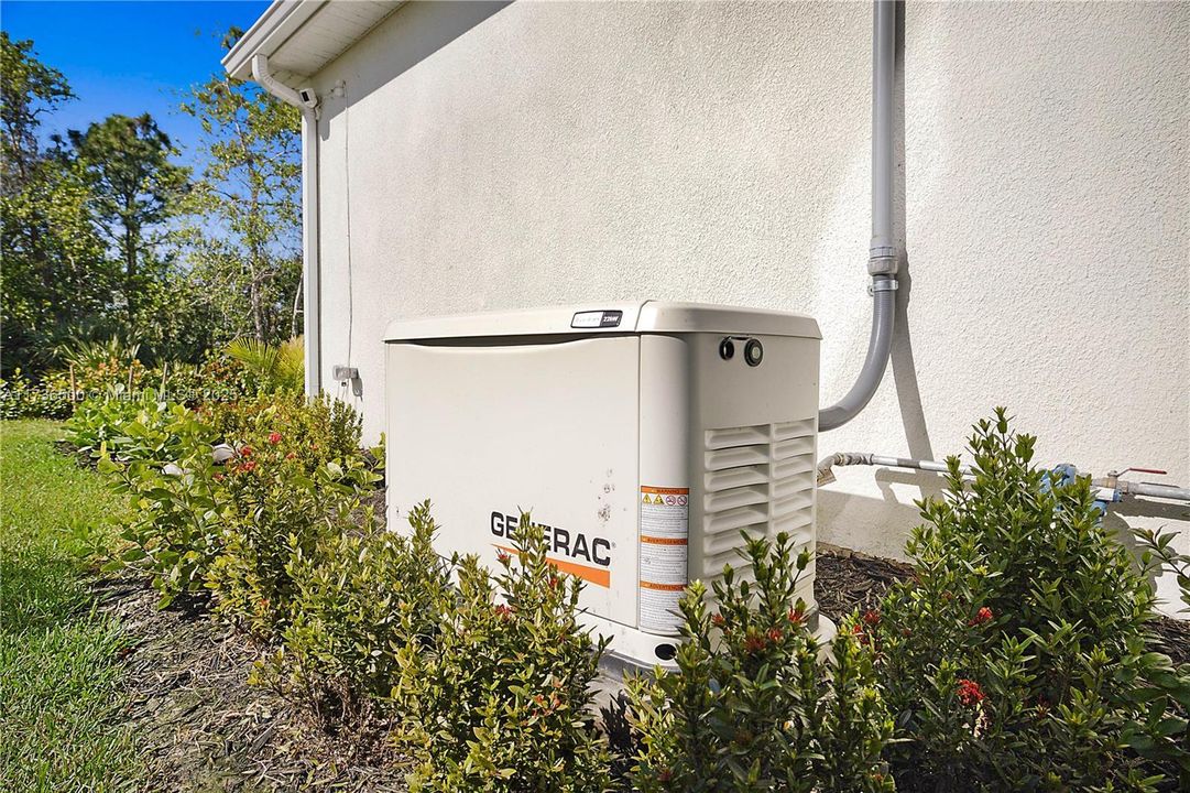 出租: $3,500 (4 贝兹, 3 浴室, 2394 平方英尺)