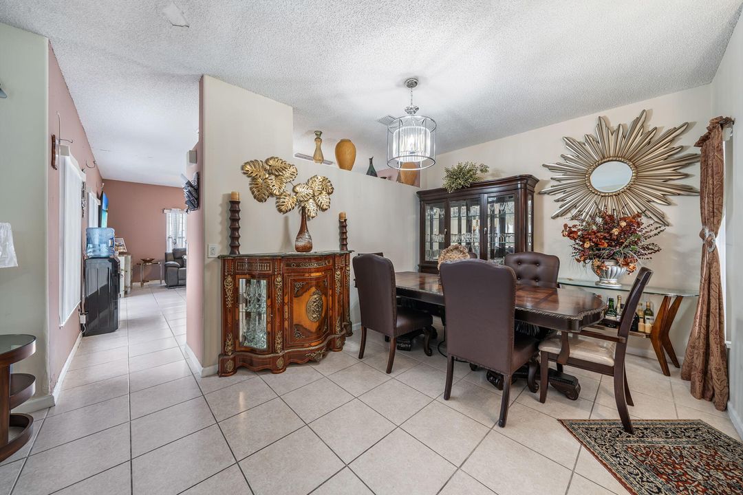 待售: $525,000 (4 贝兹, 2 浴室, 1887 平方英尺)