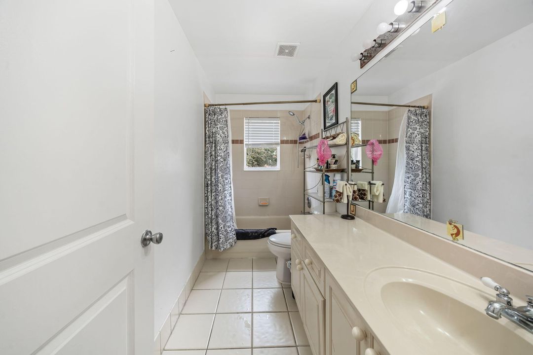 待售: $525,000 (4 贝兹, 2 浴室, 1887 平方英尺)