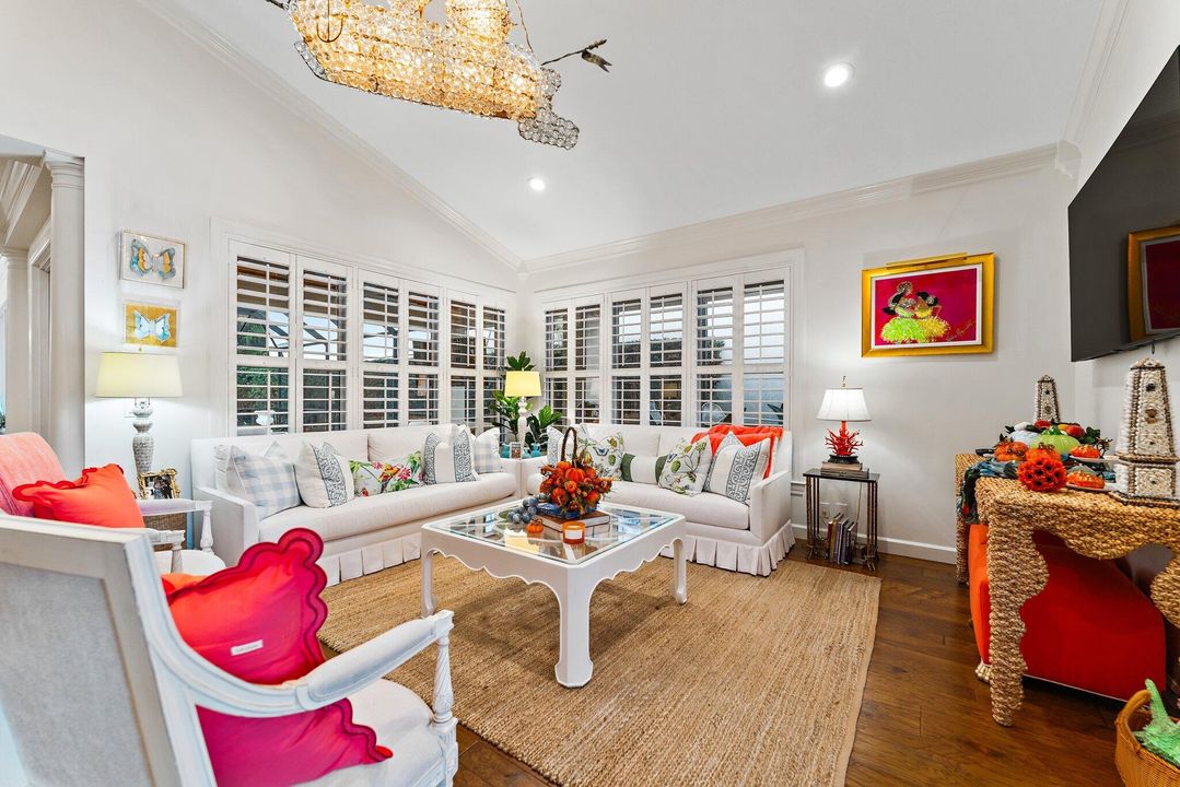 En Venta: $2,999,900 (3 camas, 3 baños, 2814 Pies cuadrados)