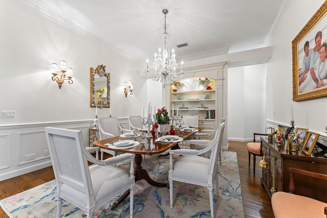 En Venta: $2,999,900 (3 camas, 3 baños, 2814 Pies cuadrados)