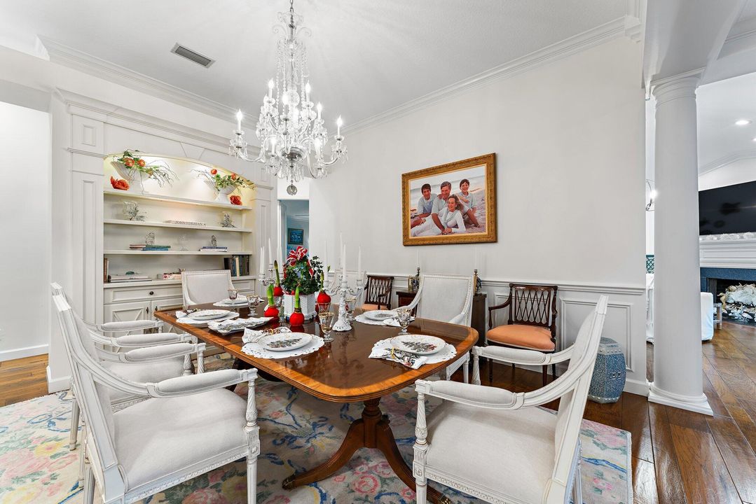 En Venta: $2,999,900 (3 camas, 3 baños, 2814 Pies cuadrados)