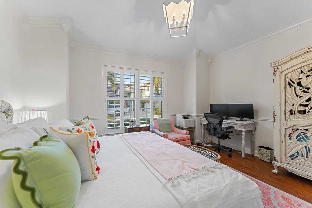 En Venta: $2,999,900 (3 camas, 3 baños, 2814 Pies cuadrados)