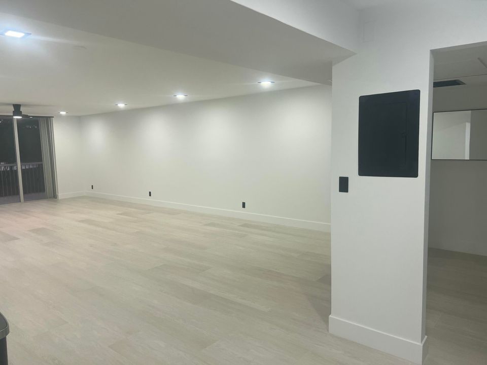 出租: $3,400 (3 贝兹, 2 浴室, 1716 平方英尺)