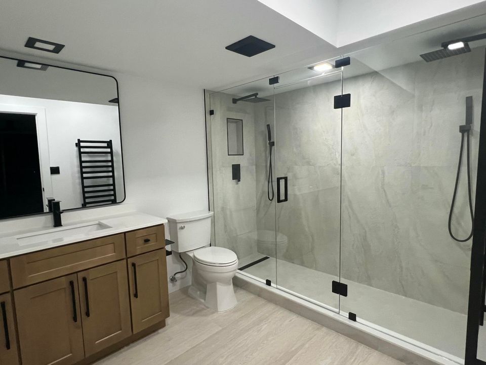 出租: $3,400 (3 贝兹, 2 浴室, 1716 平方英尺)