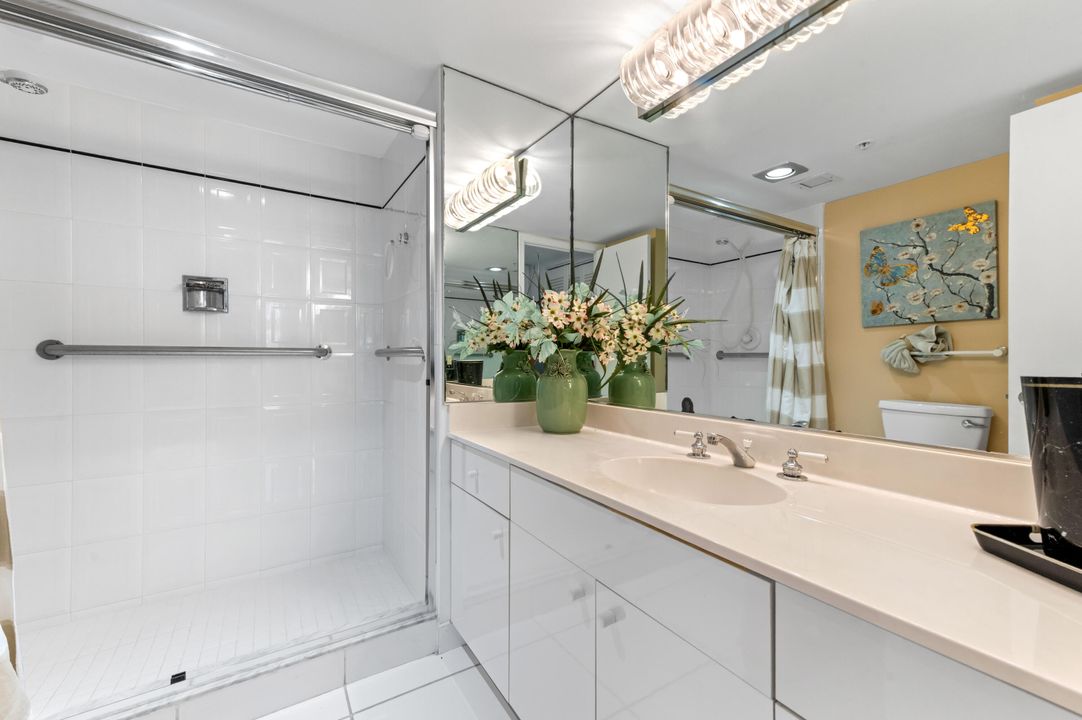 For Sale: $2,149,000 (3 beds, 2 baths, 2101 Square Feet)