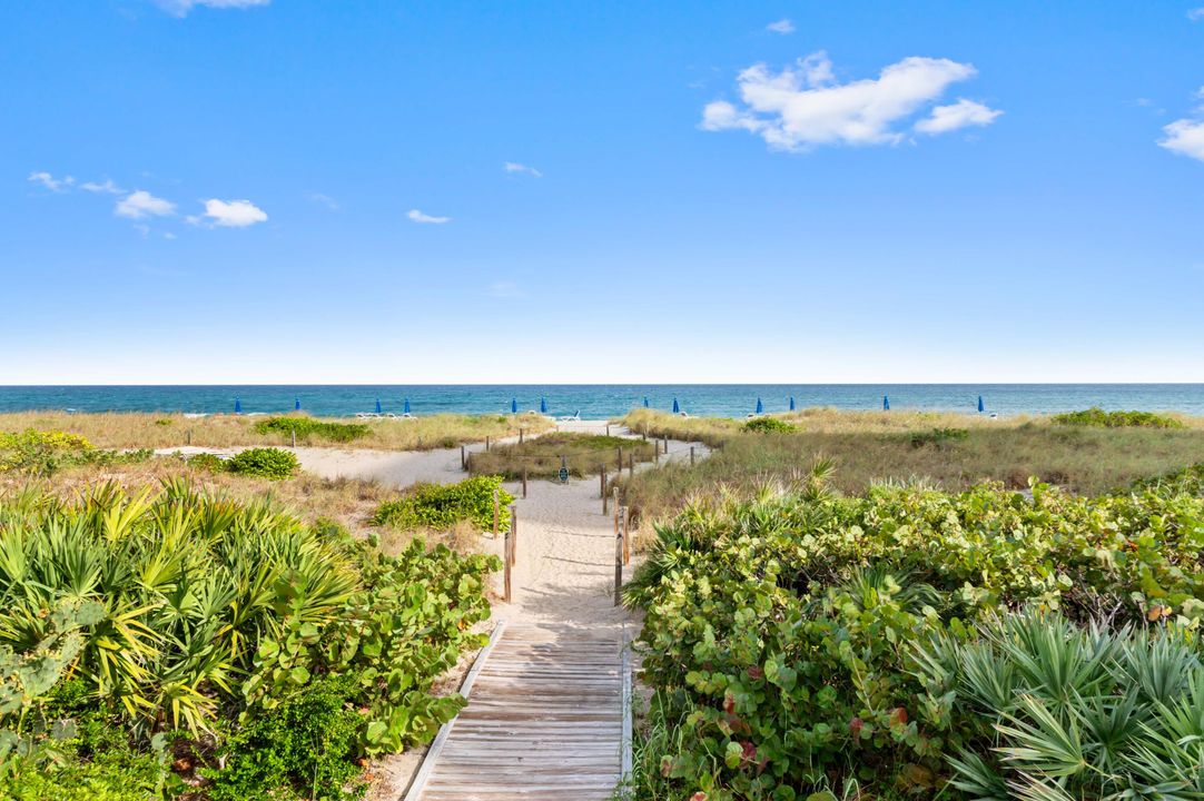 For Sale: $2,149,000 (3 beds, 2 baths, 2101 Square Feet)