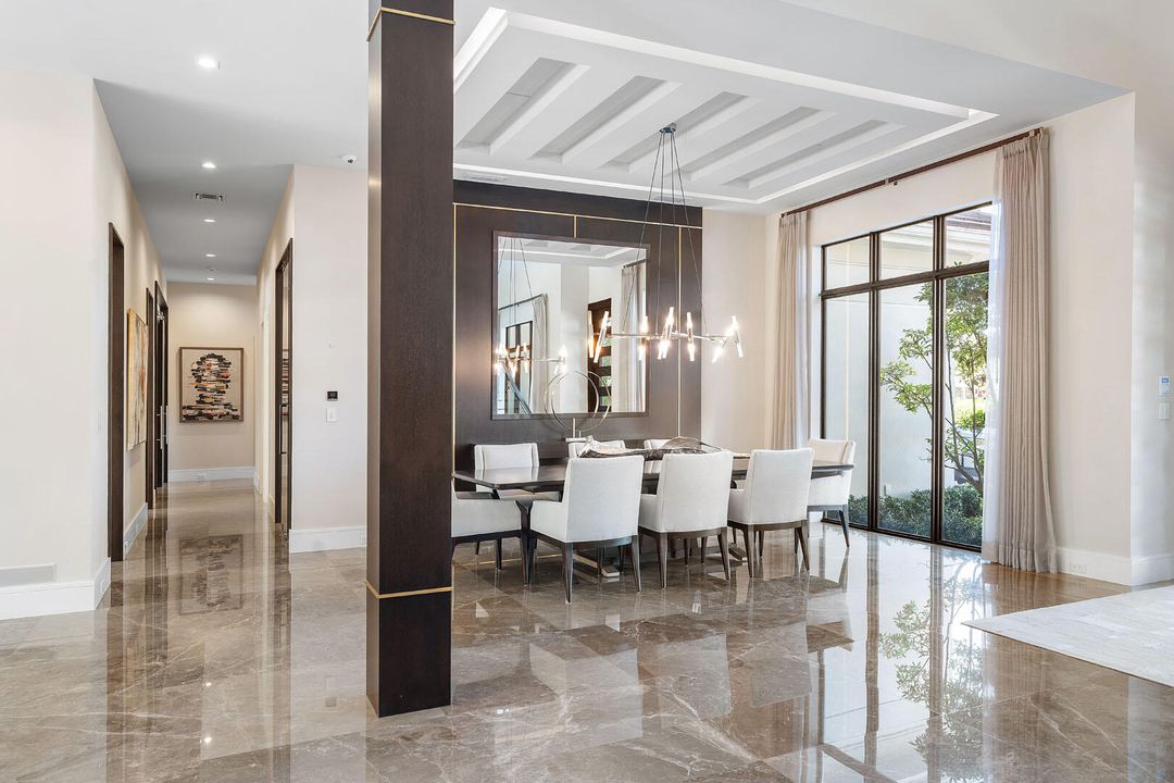 For Sale: $10,900,000 (5 beds, 6 baths, 7169 Square Feet)