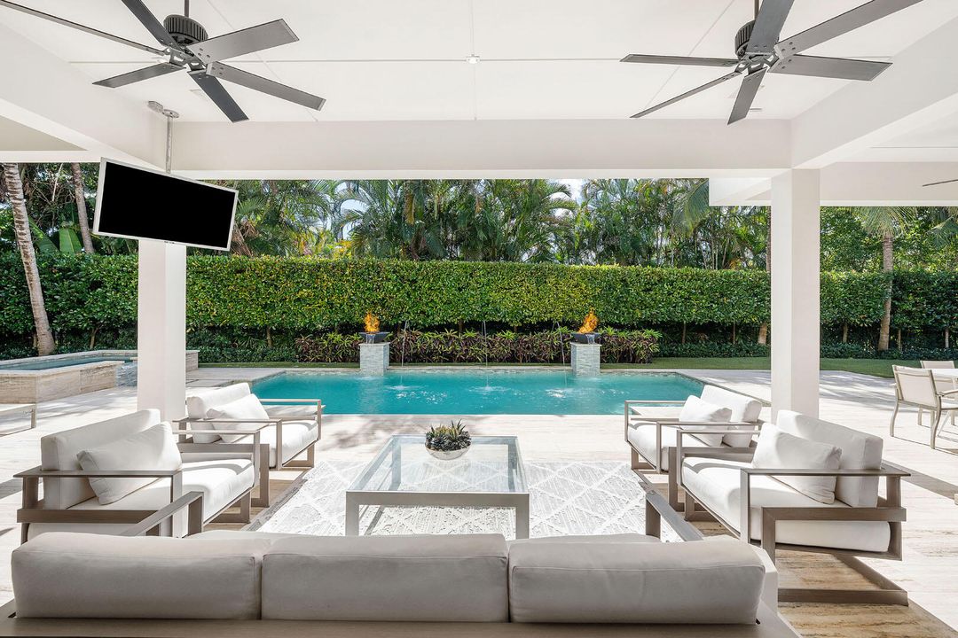 For Sale: $10,900,000 (5 beds, 6 baths, 7169 Square Feet)