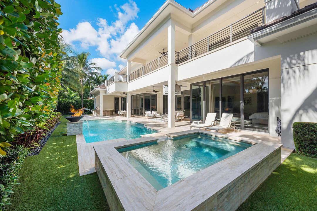 For Sale: $10,900,000 (5 beds, 6 baths, 7169 Square Feet)