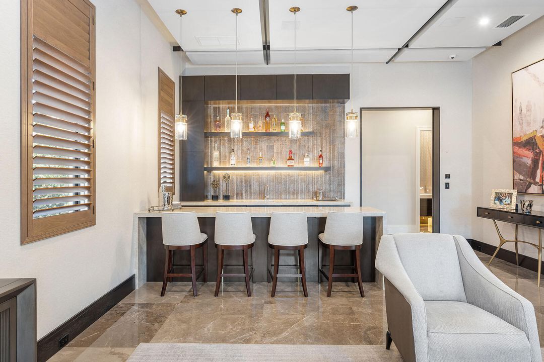 For Sale: $10,900,000 (5 beds, 6 baths, 7169 Square Feet)