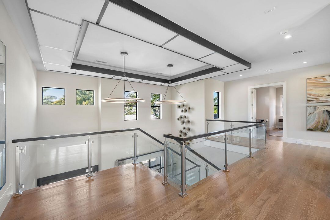 For Sale: $10,900,000 (5 beds, 6 baths, 7169 Square Feet)