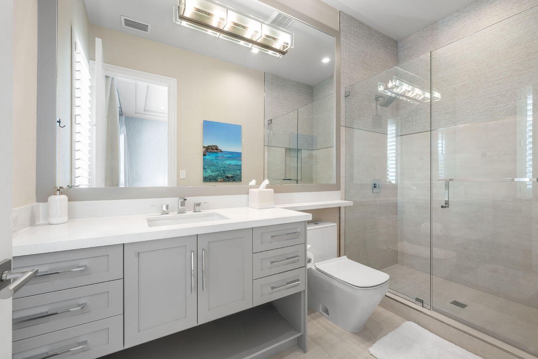 For Sale: $10,900,000 (5 beds, 6 baths, 7169 Square Feet)