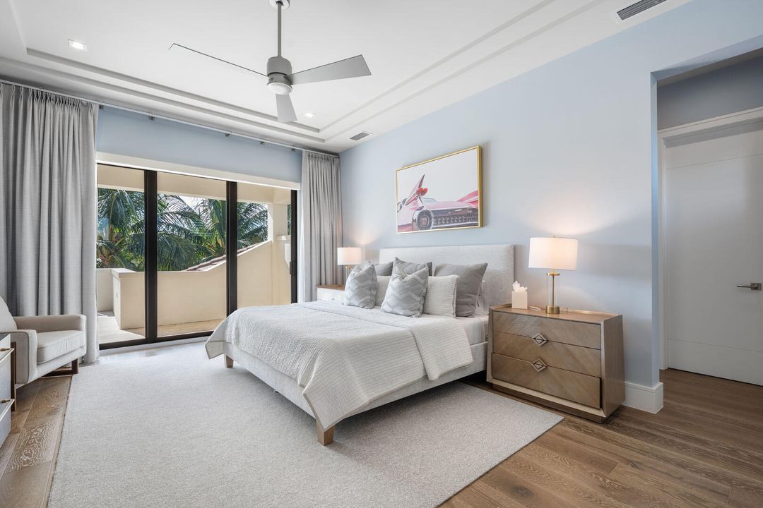 For Sale: $10,900,000 (5 beds, 6 baths, 7169 Square Feet)