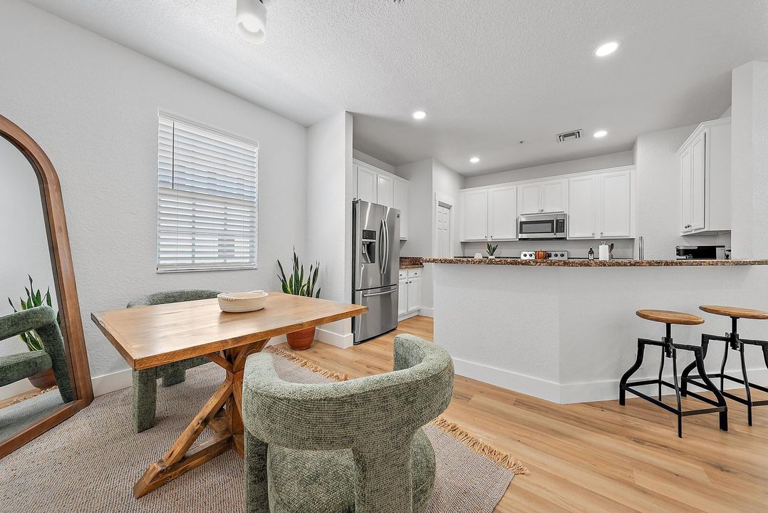 На продажу: $589,000 (3 спален, 2 ванн, 2068 Квадратных фут)