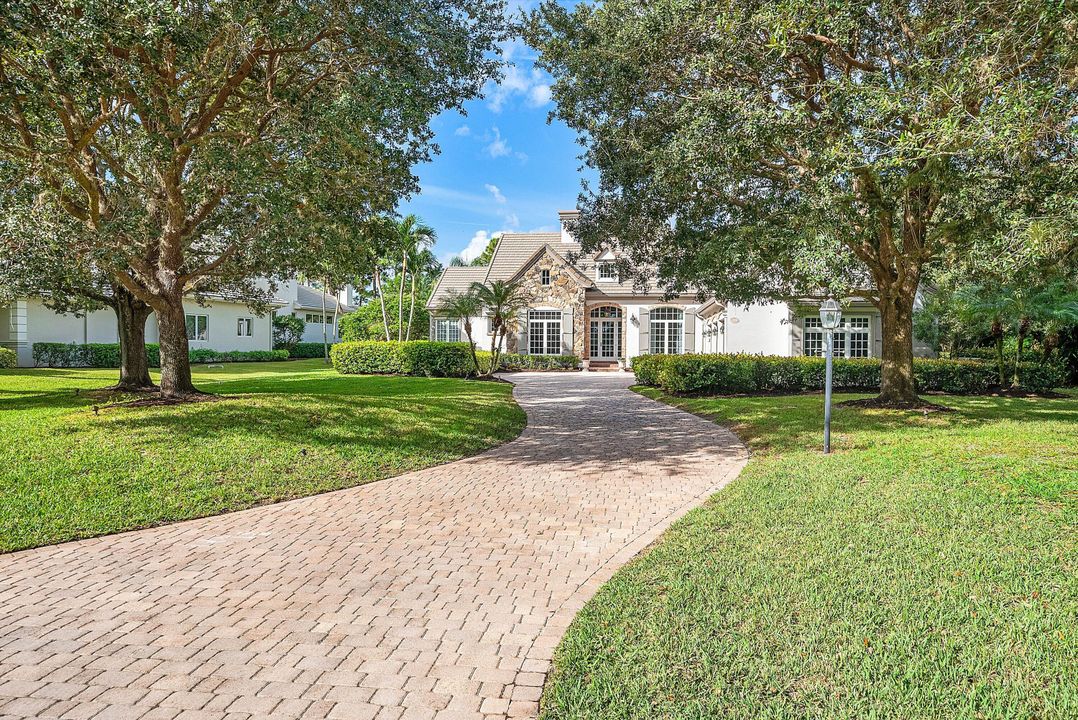 For Sale: $4,286,000 (4 beds, 4 baths, 4387 Square Feet)