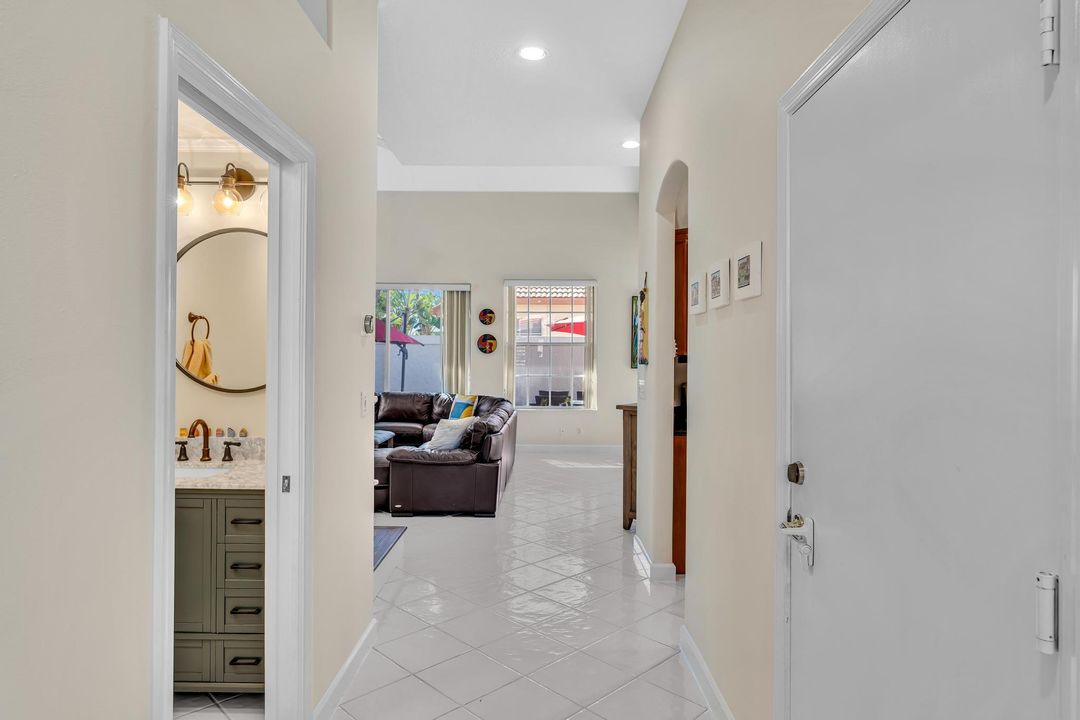 For Sale: $729,000 (4 beds, 3 baths, 2467 Square Feet)