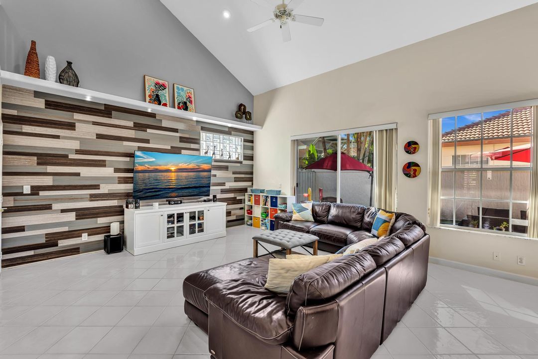 For Sale: $729,000 (4 beds, 3 baths, 2467 Square Feet)