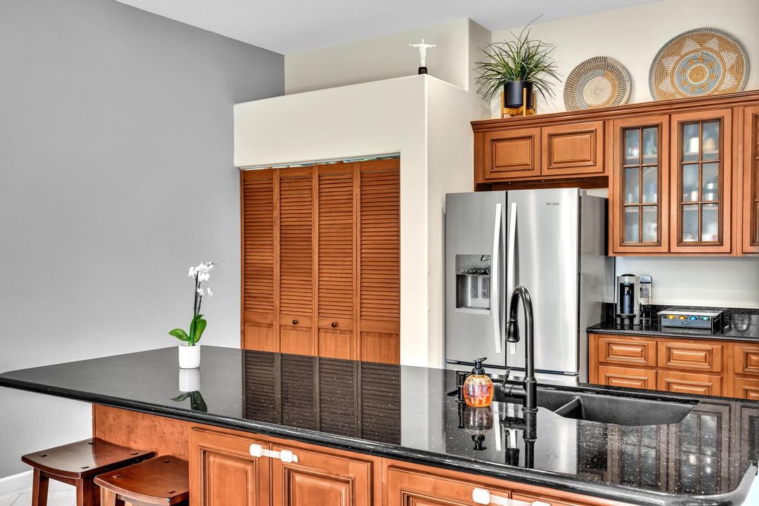 For Sale: $729,000 (4 beds, 3 baths, 2467 Square Feet)