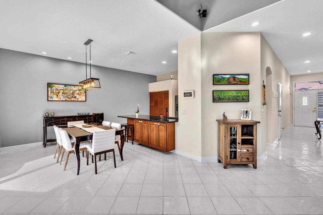 For Sale: $729,000 (4 beds, 3 baths, 2467 Square Feet)