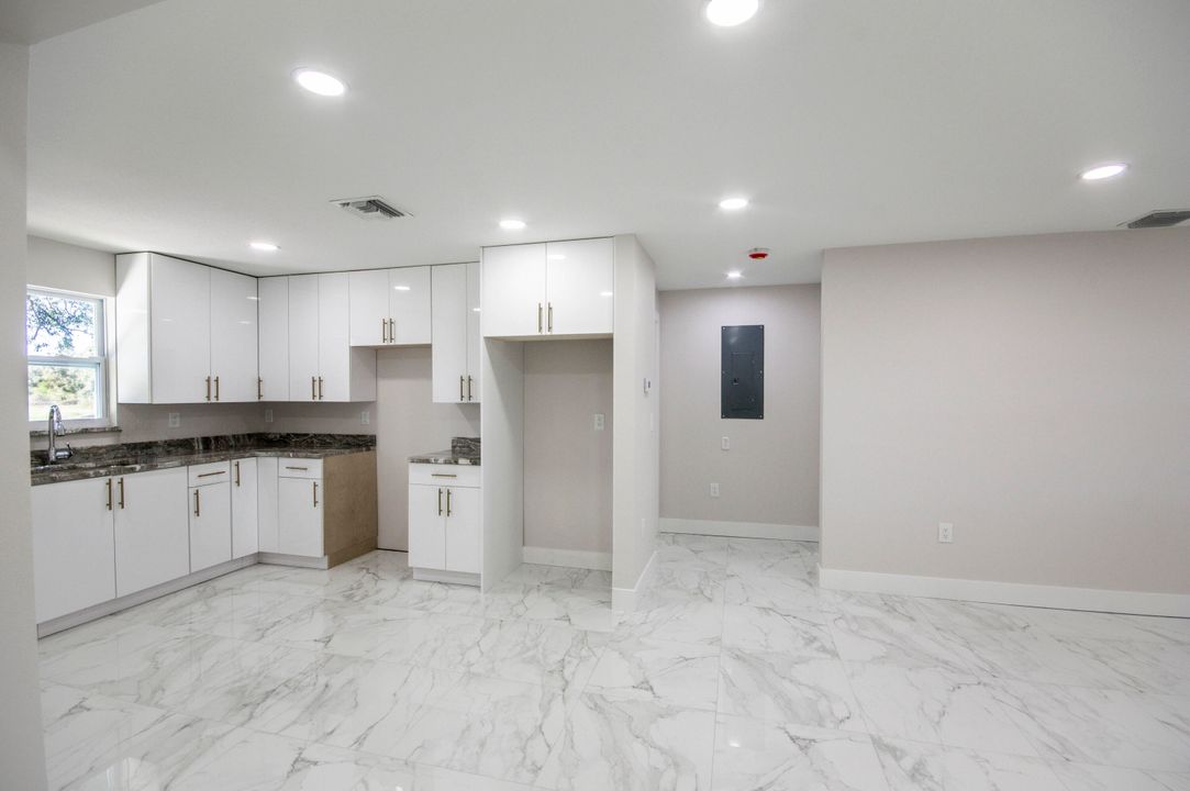 待售: $500,000 (4 贝兹, 2 浴室, 1440 平方英尺)