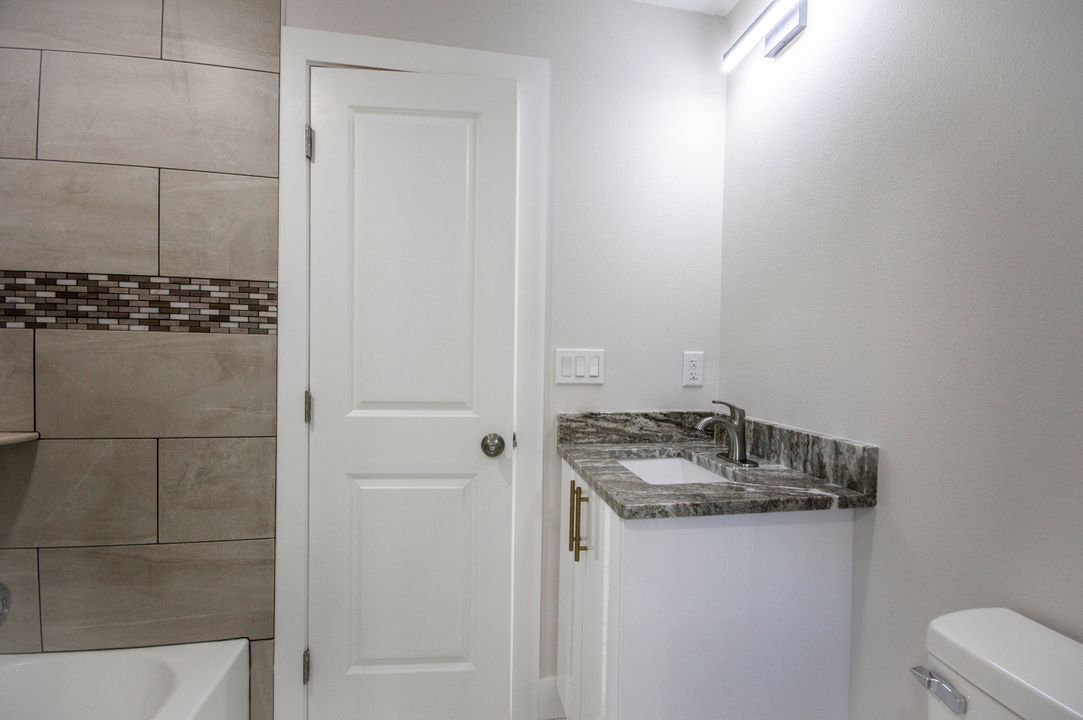 待售: $500,000 (4 贝兹, 2 浴室, 1440 平方英尺)