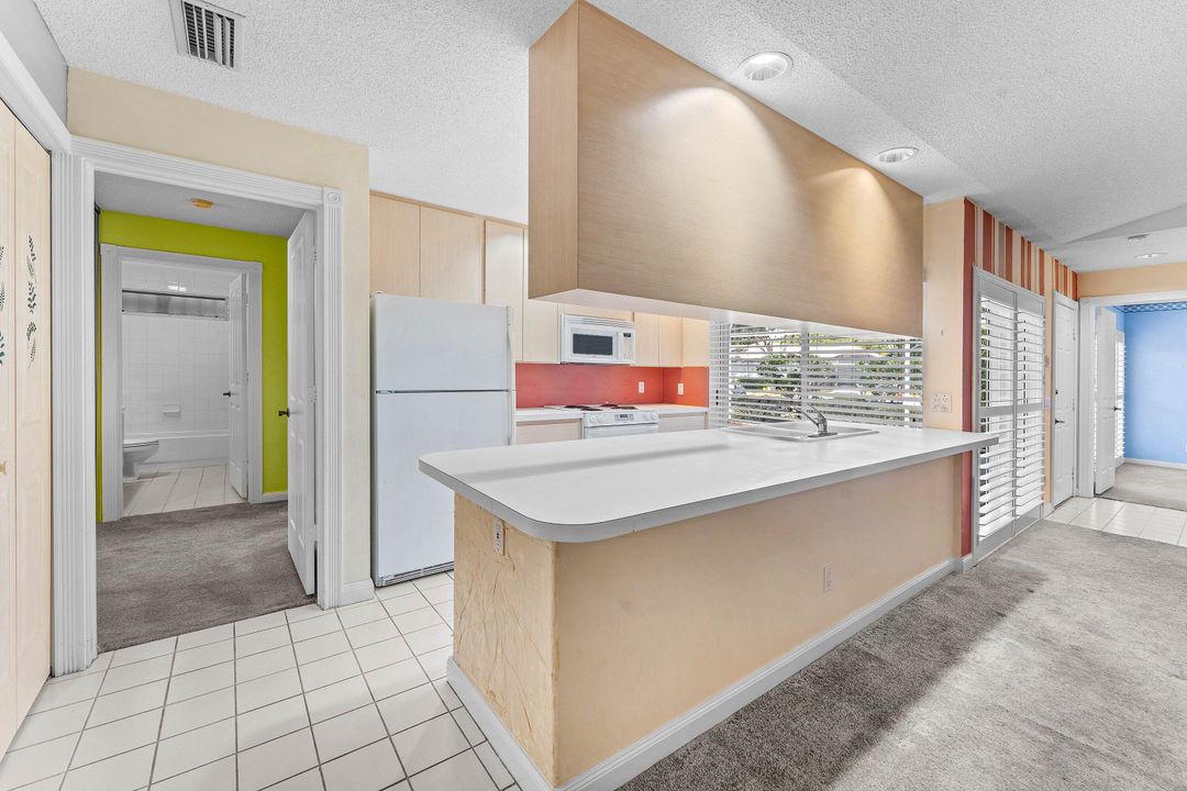 待售: $350,000 (2 贝兹, 2 浴室, 1152 平方英尺)