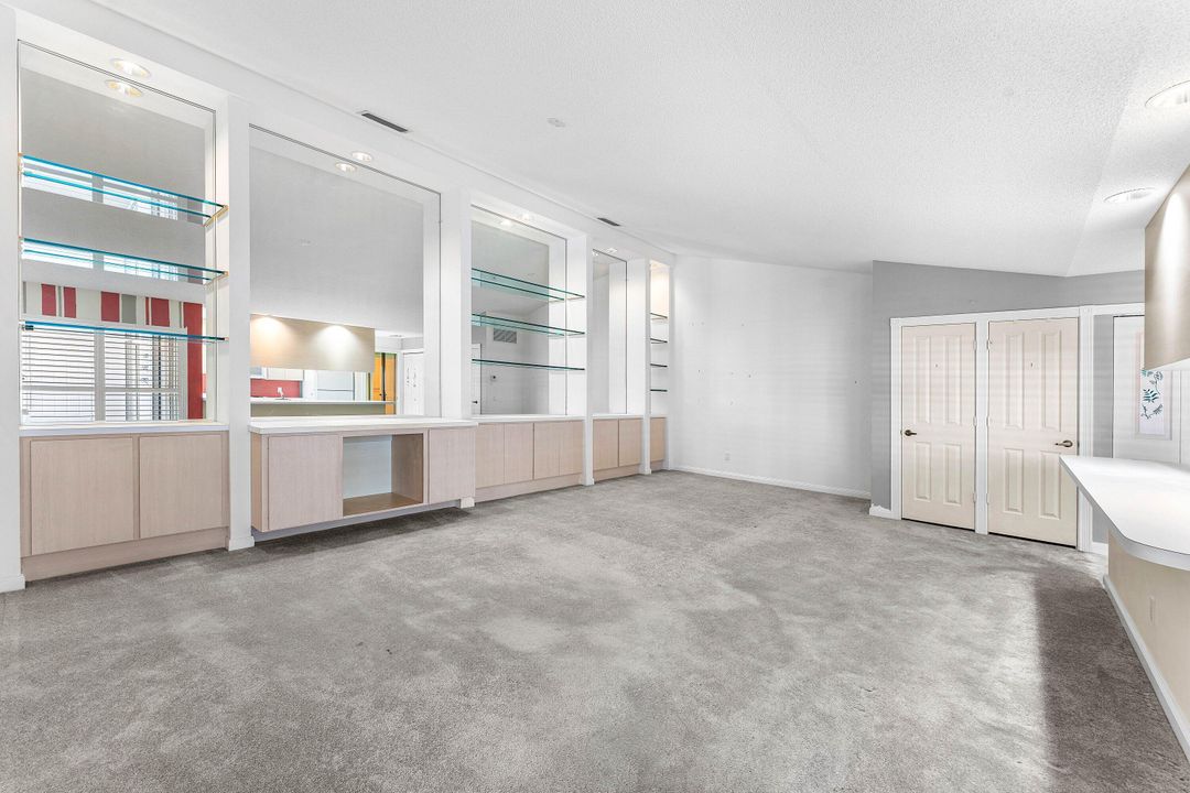 待售: $350,000 (2 贝兹, 2 浴室, 1152 平方英尺)