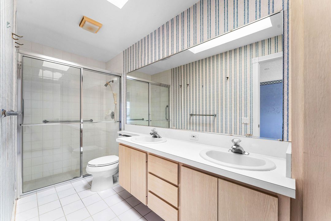 待售: $350,000 (2 贝兹, 2 浴室, 1152 平方英尺)