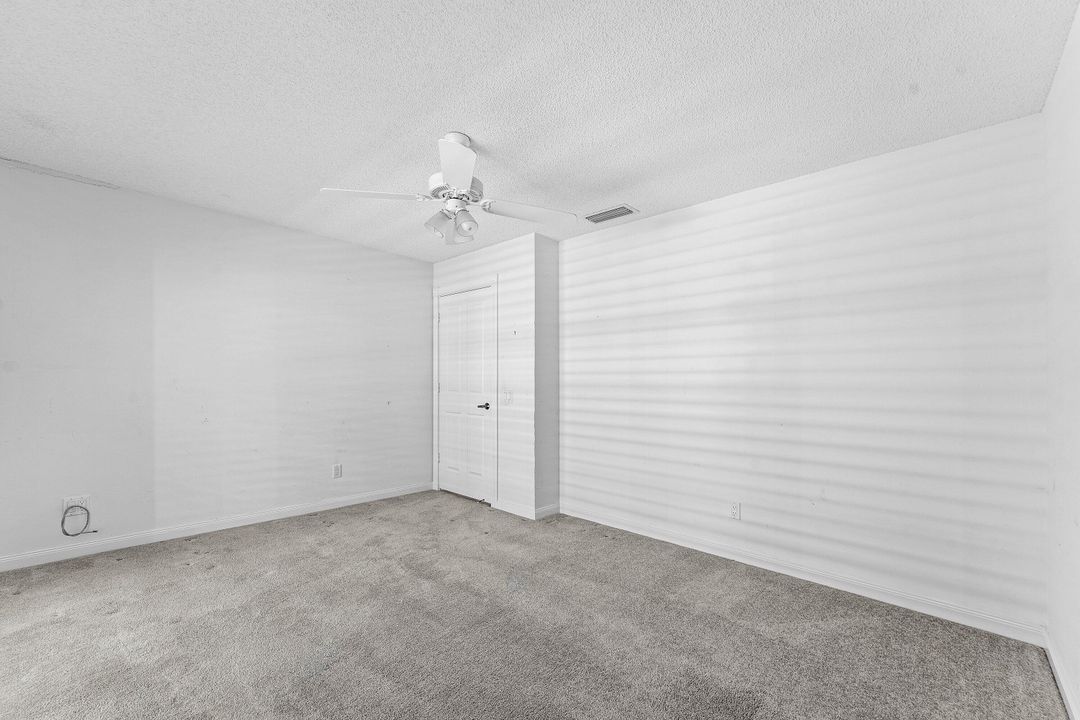 待售: $350,000 (2 贝兹, 2 浴室, 1152 平方英尺)