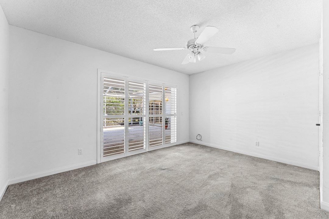 待售: $350,000 (2 贝兹, 2 浴室, 1152 平方英尺)